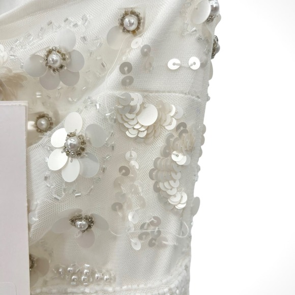 Mac Duggal White One Shoulder Flower Embellished Ruffle Gown NWT $598 Size 2 - Picture 13 of 16
